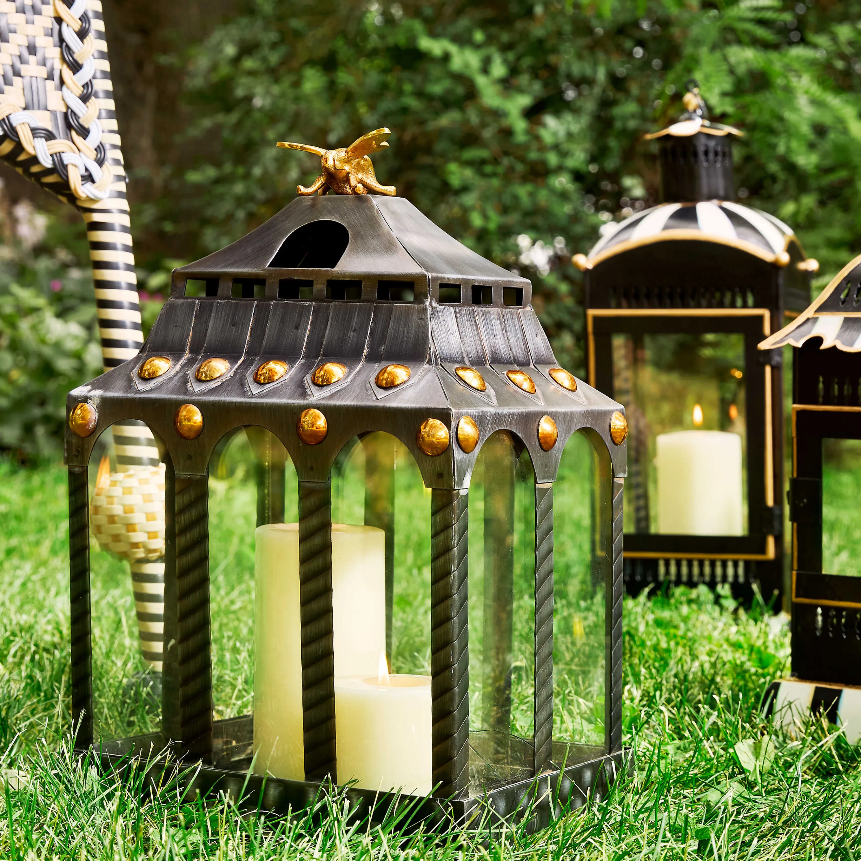 Busy Bee Lantern