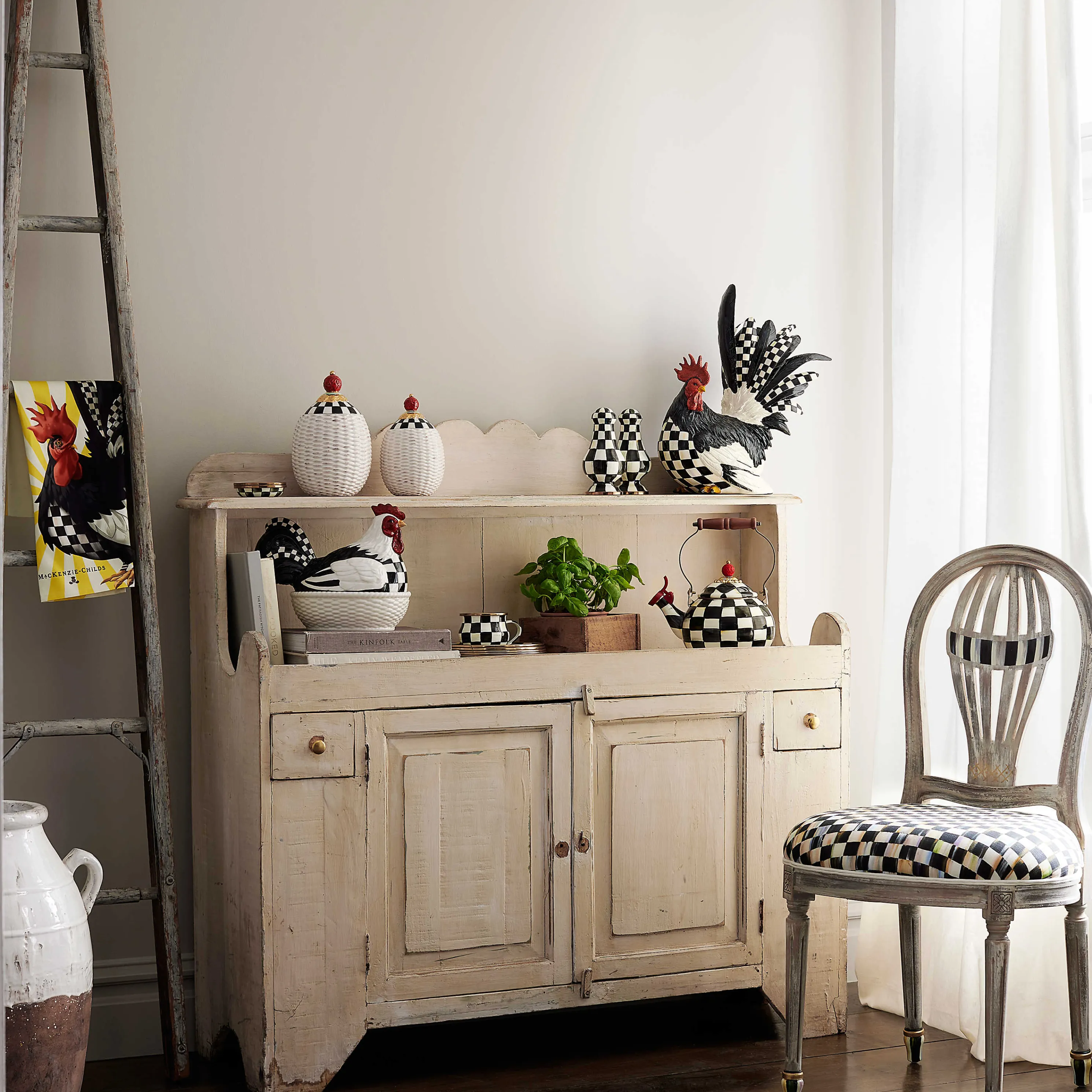 Chicken In A Basket Lidded Dish