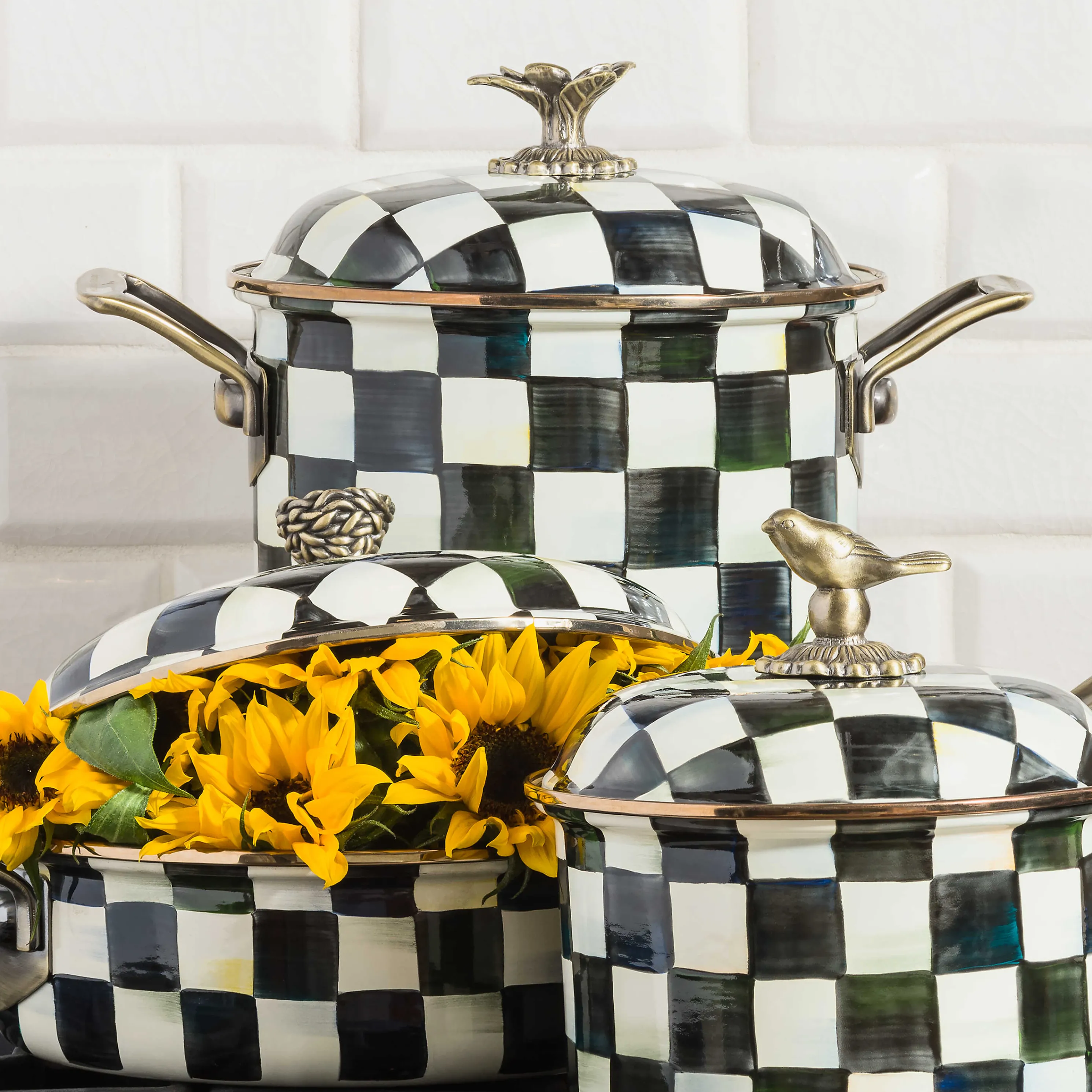 Courtly Check Enamel 7 Qt. Stockpot