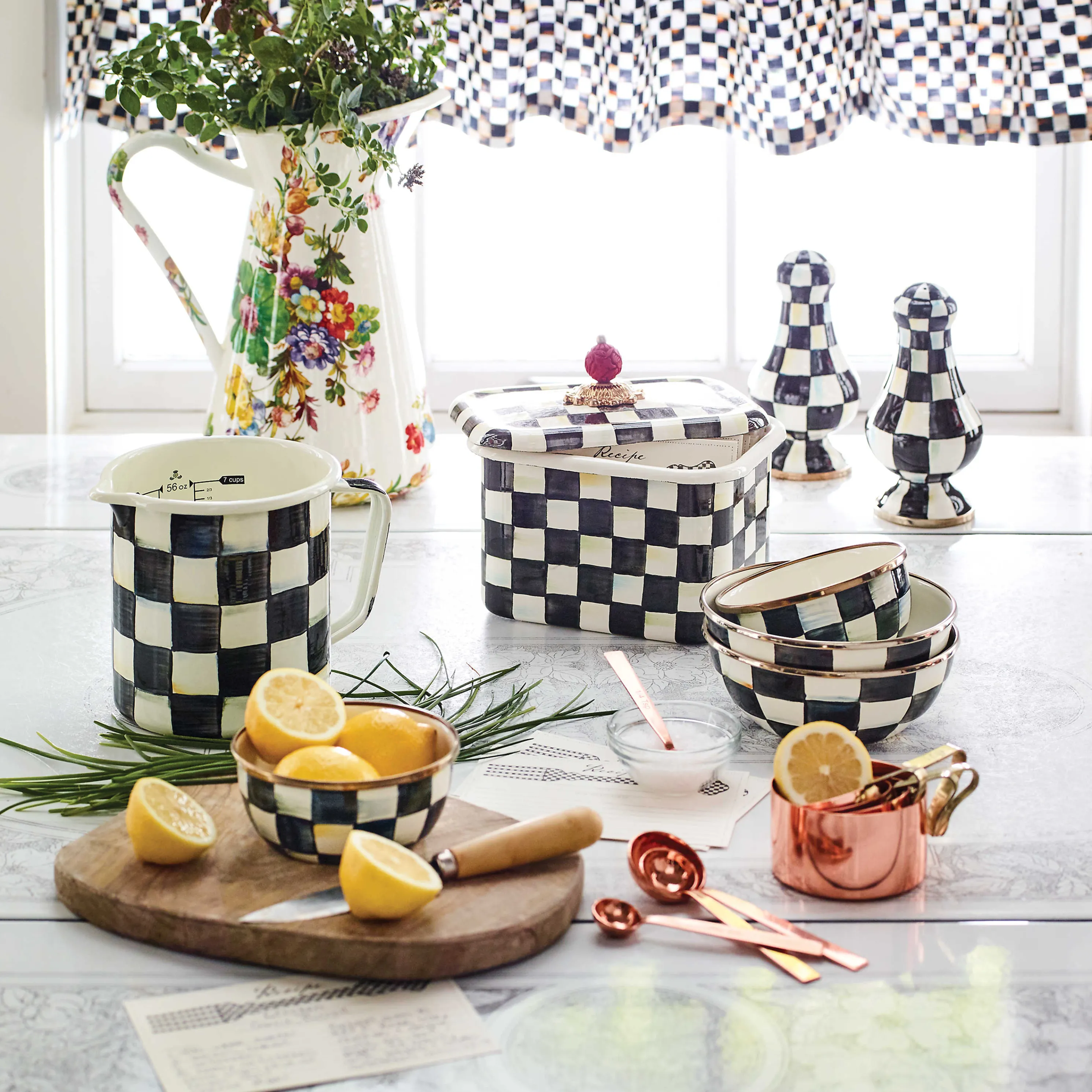 Courtly Check Enamel Everyday Bowl