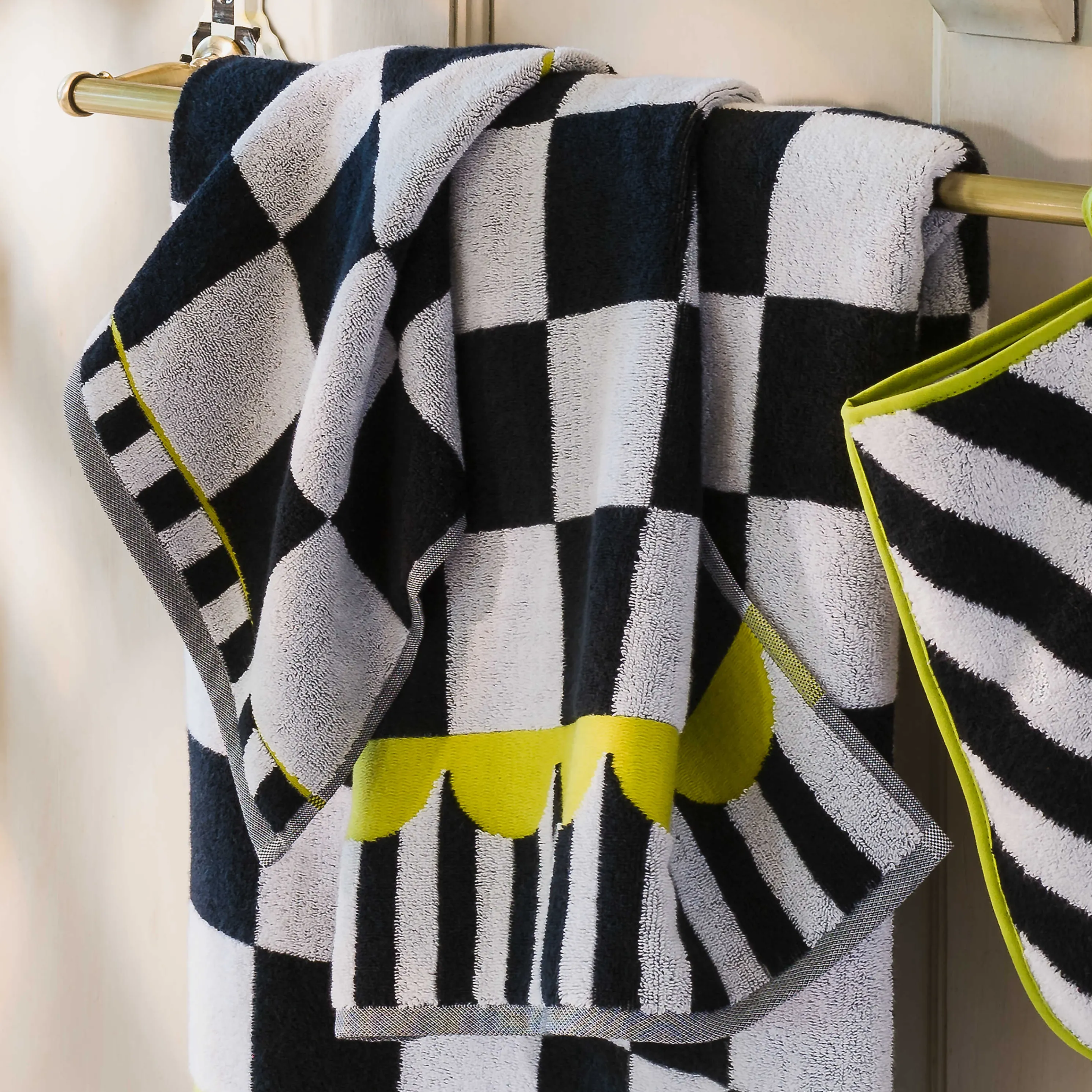 Courtly Check Hand Towel