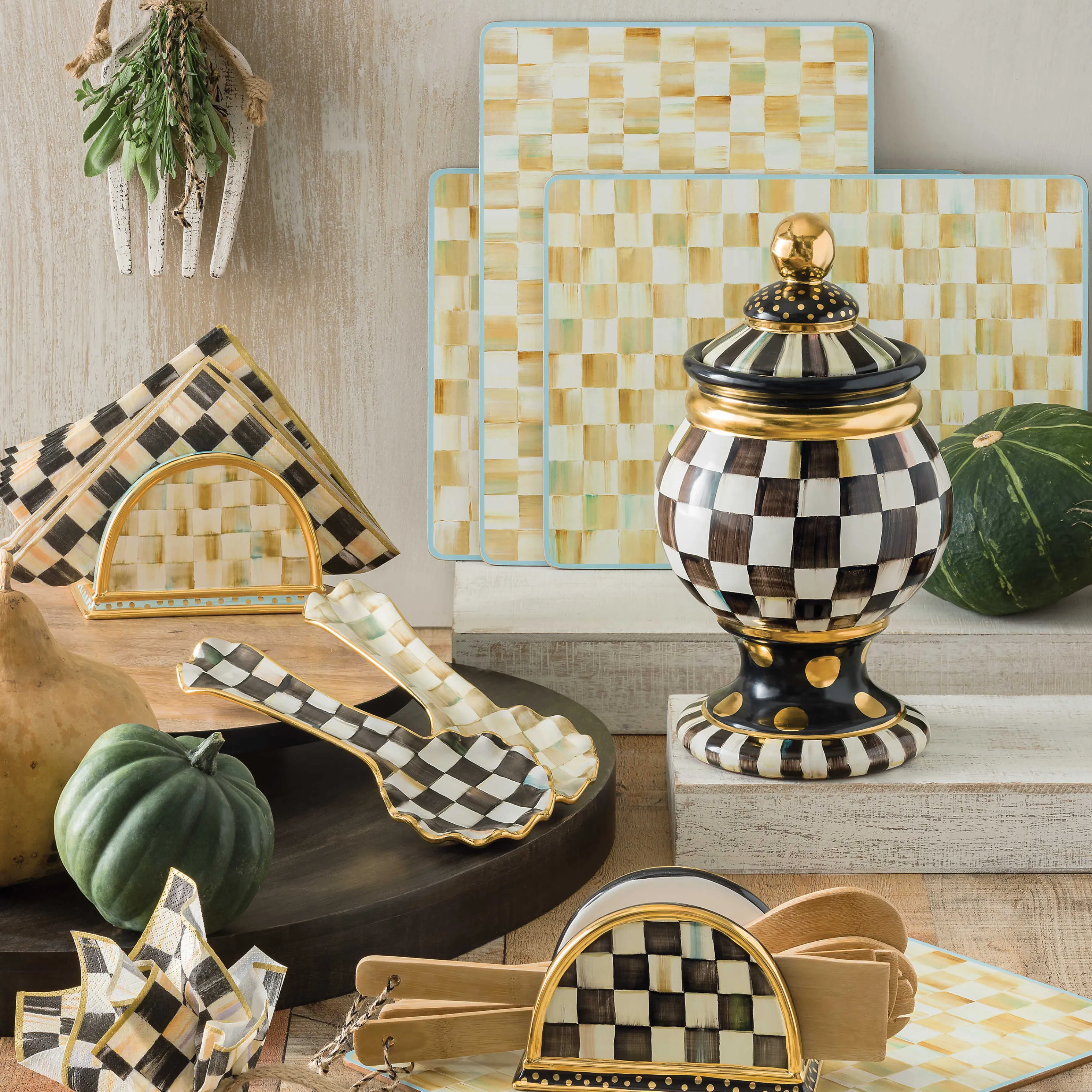 Courtly Check Napkin Holder