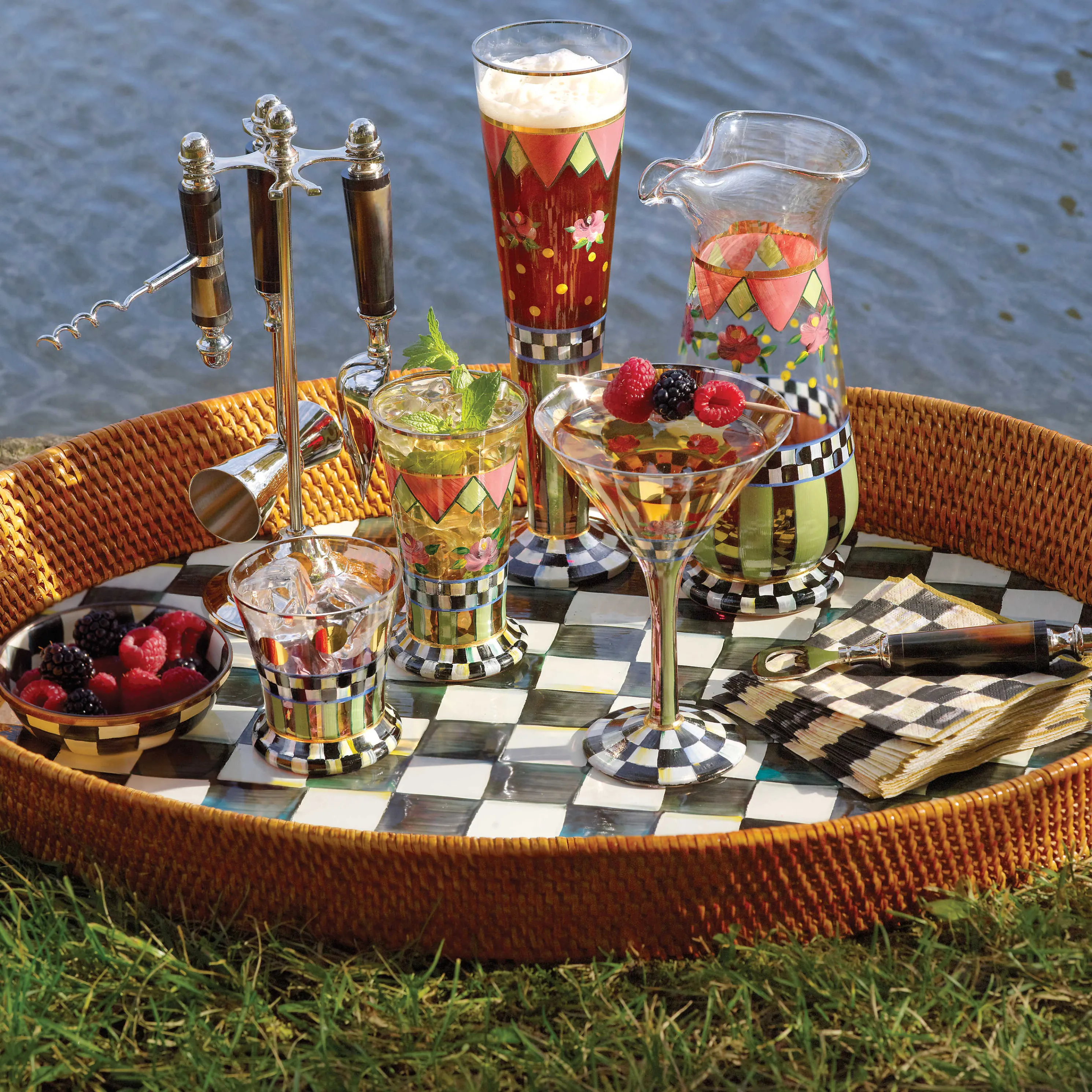 Courtly Check Rattan & Enamel Party Tray
