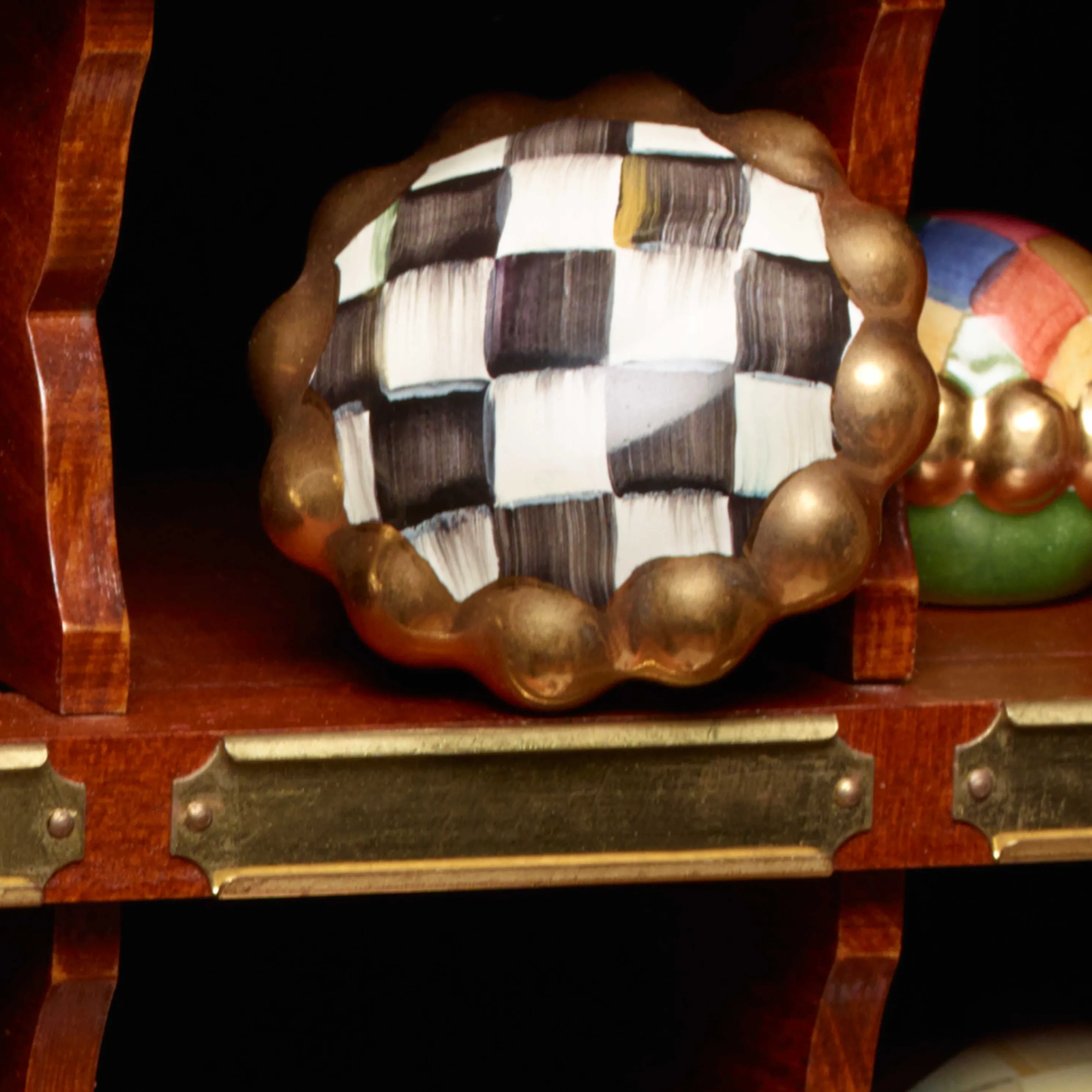 Courtly Check Round Knob