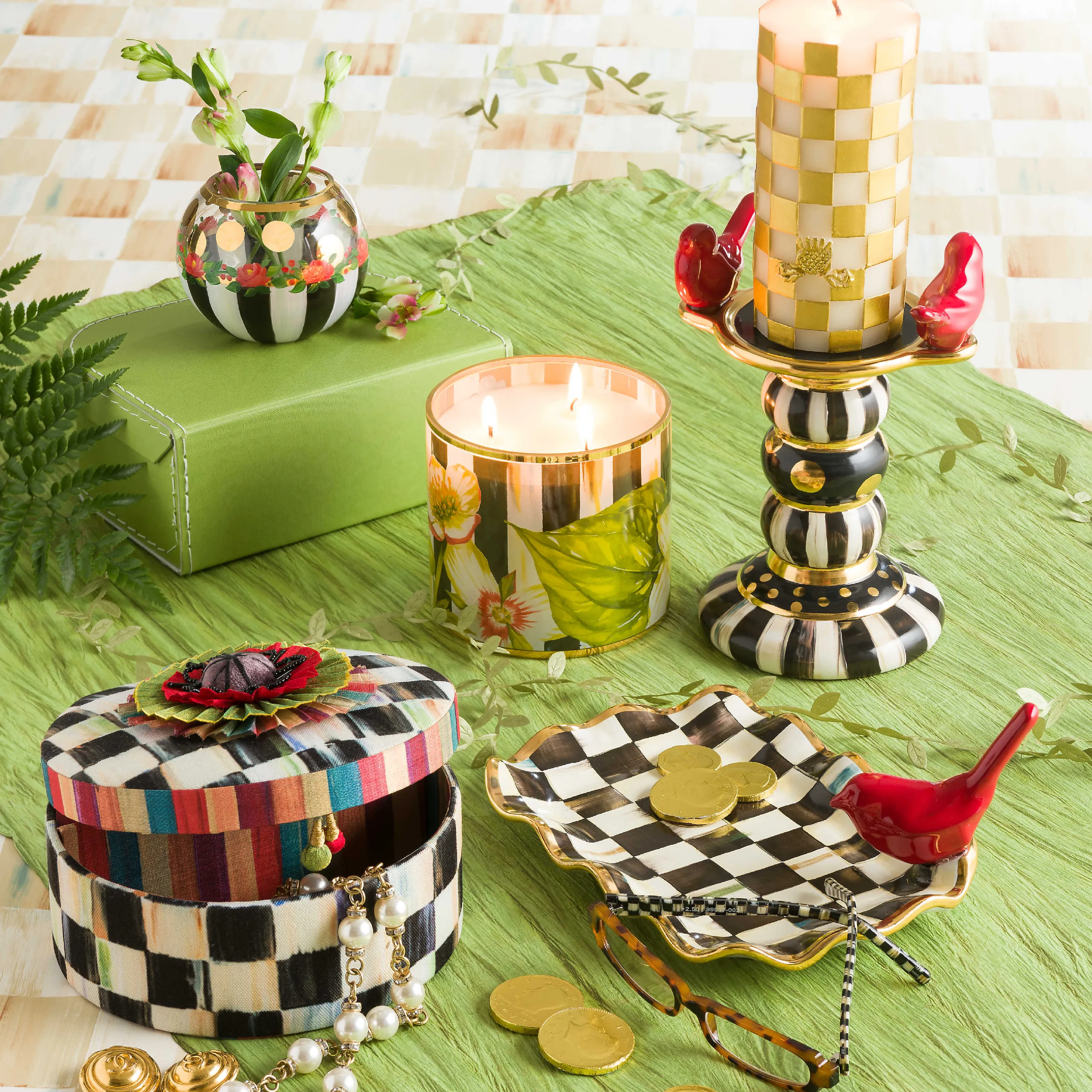 Courtly Check Round Jewelry Box