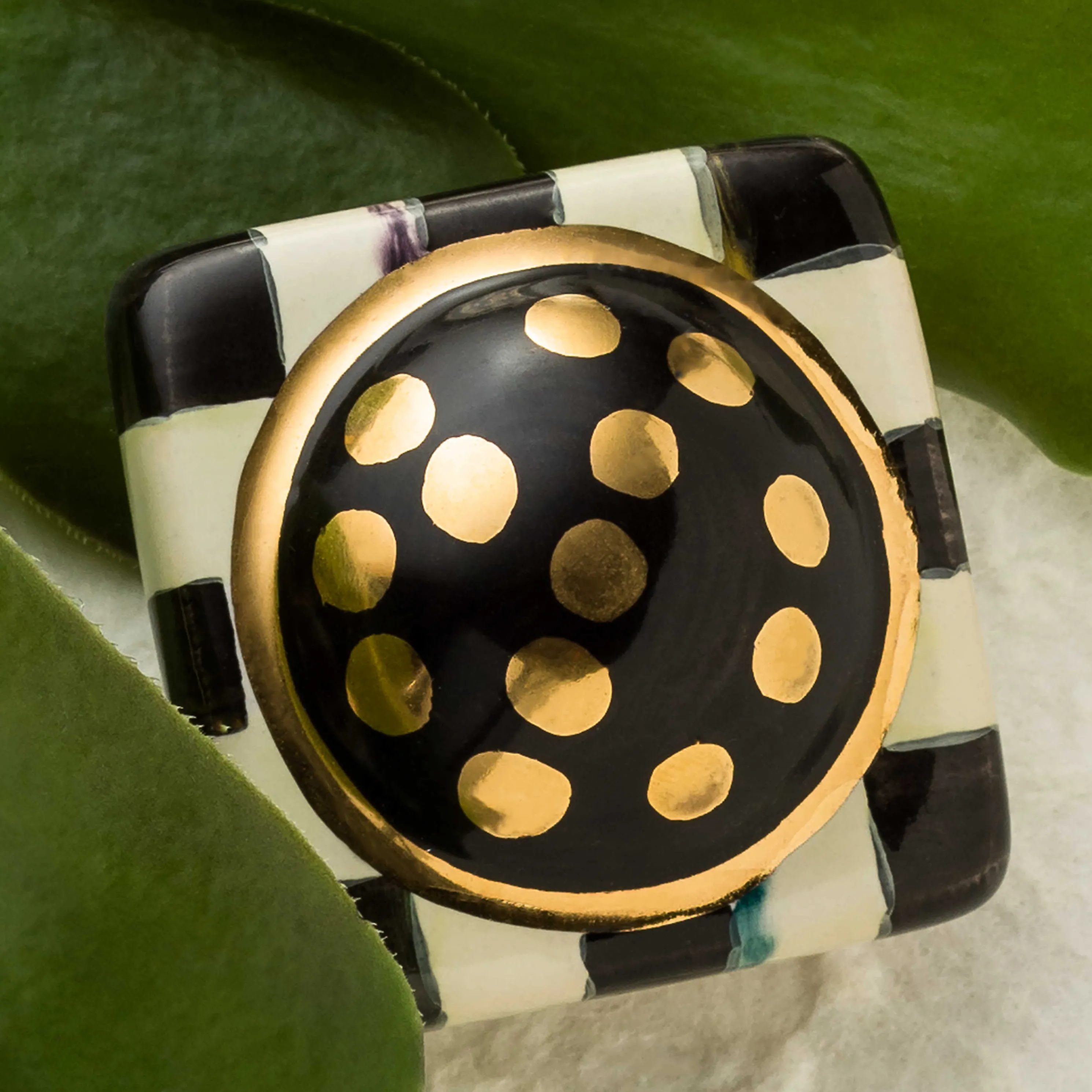 Courtly Check Square Knob