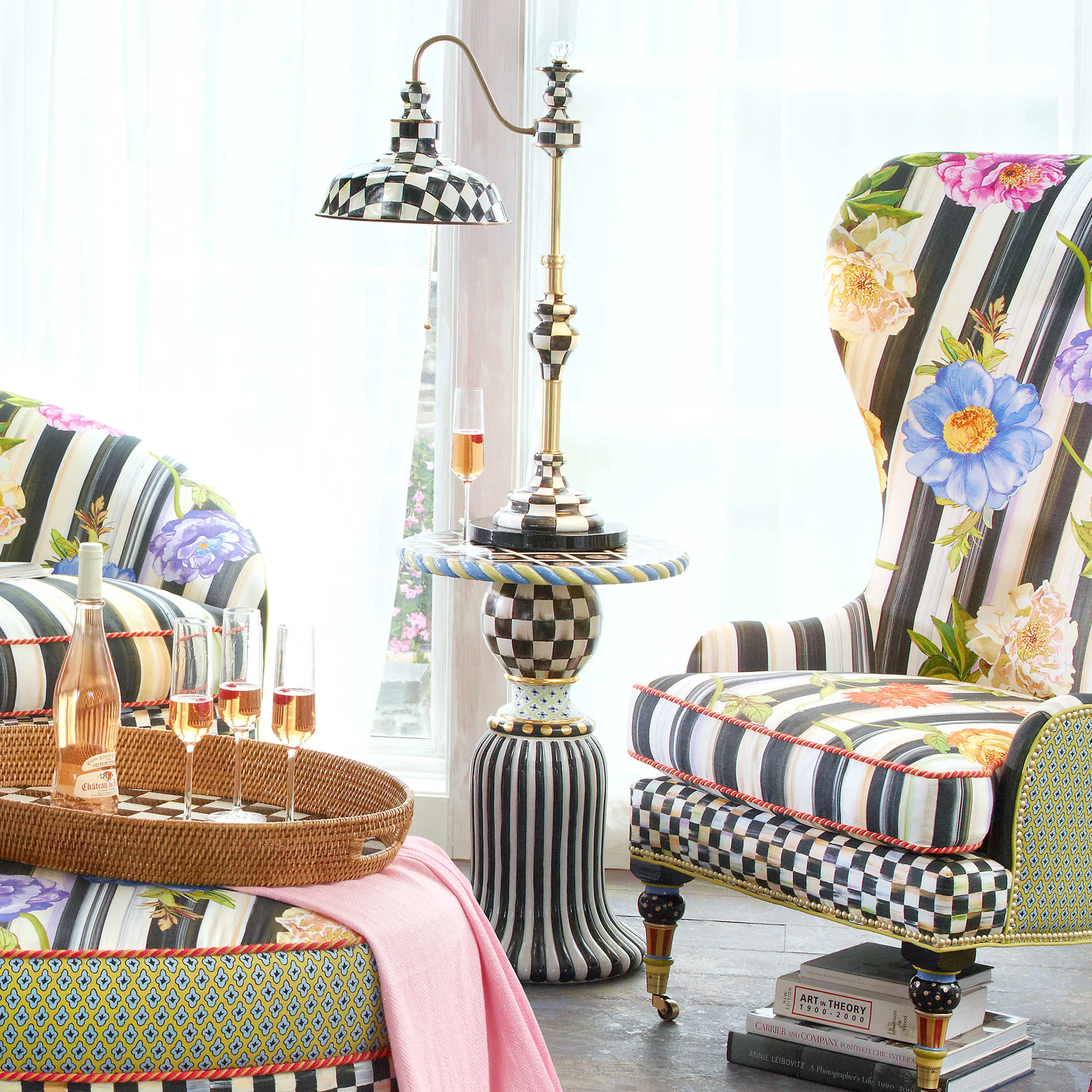 Courtly Farmhouse Writer'S Lamp