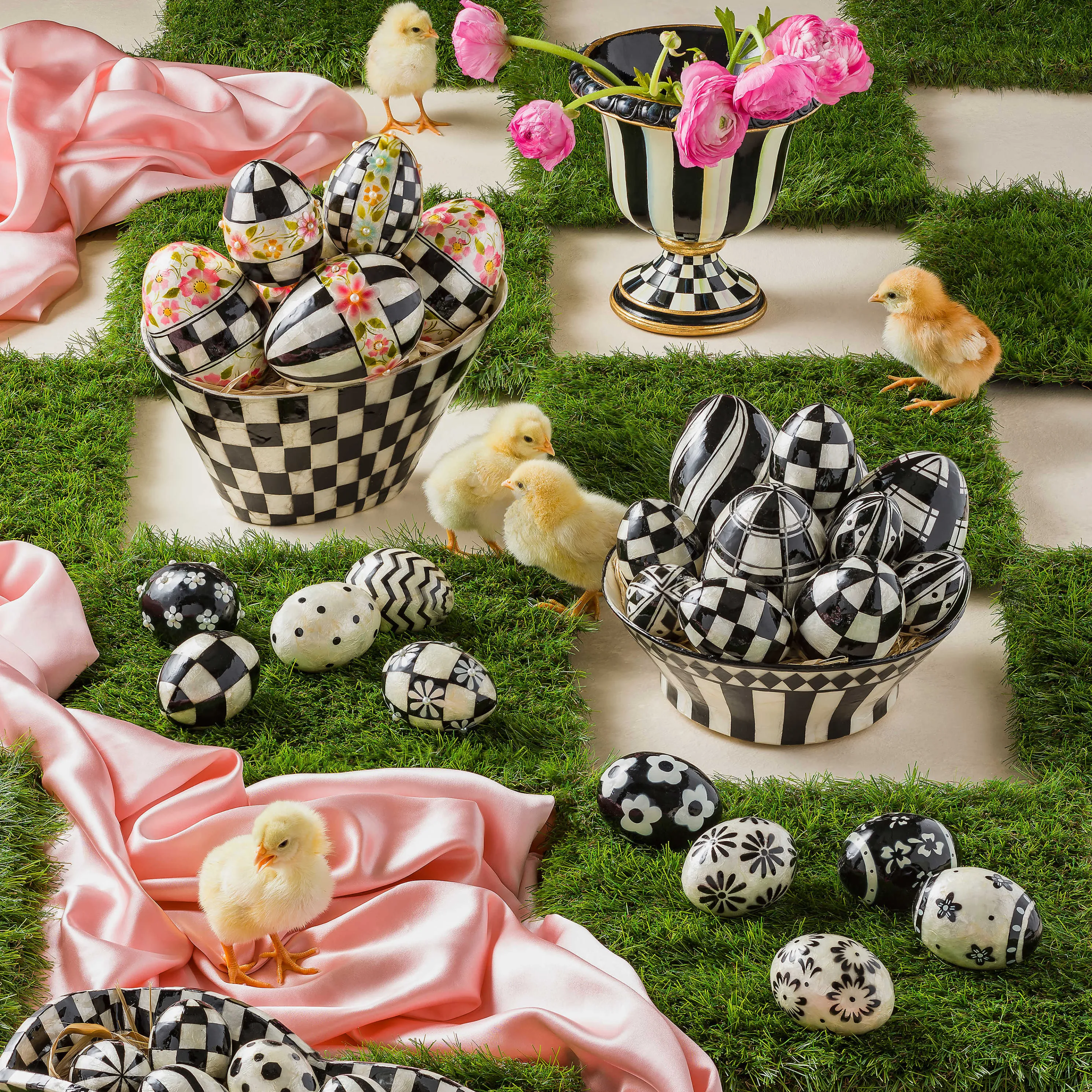 Courtly Stripe Tabletop Urn