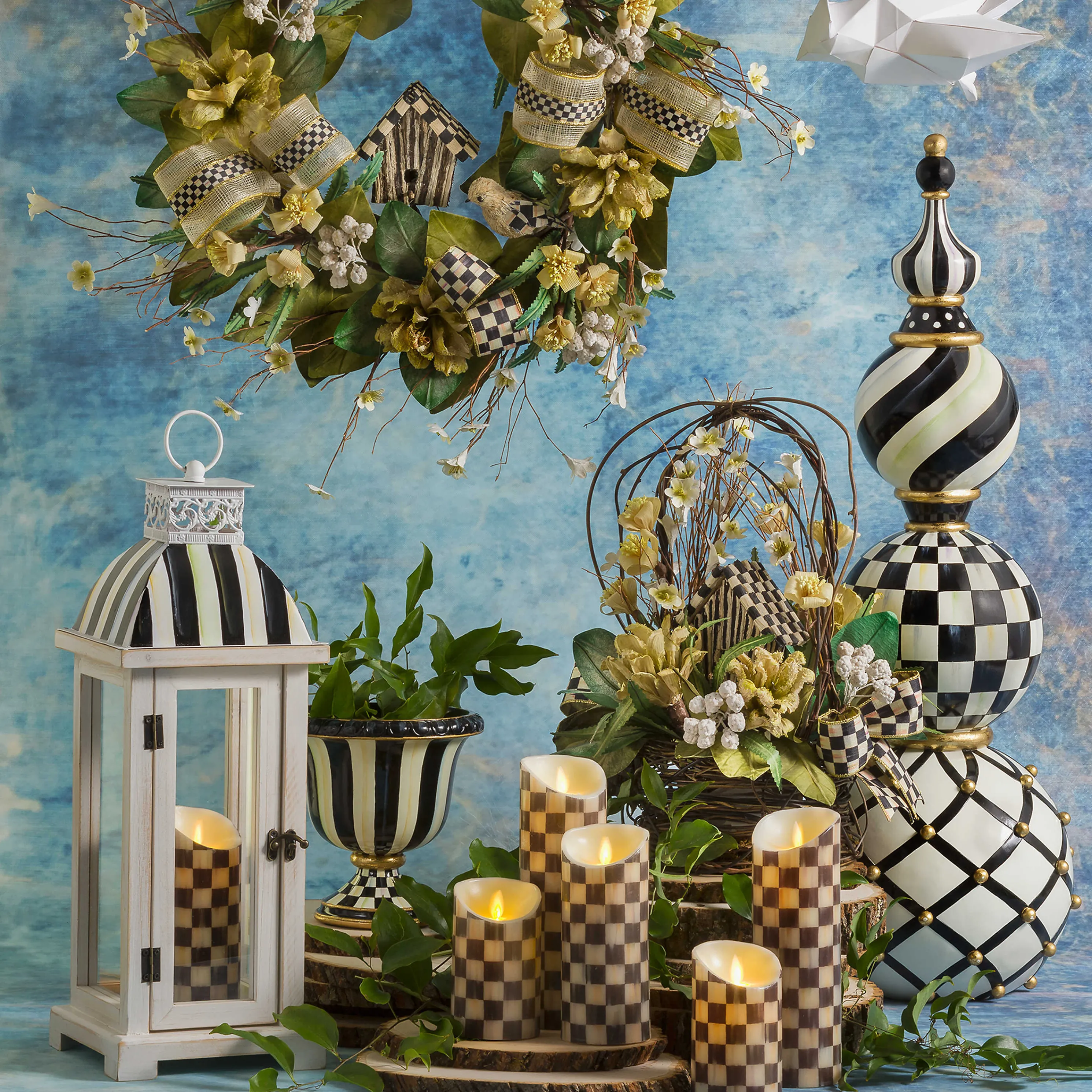 Courtly Tabletop Finial