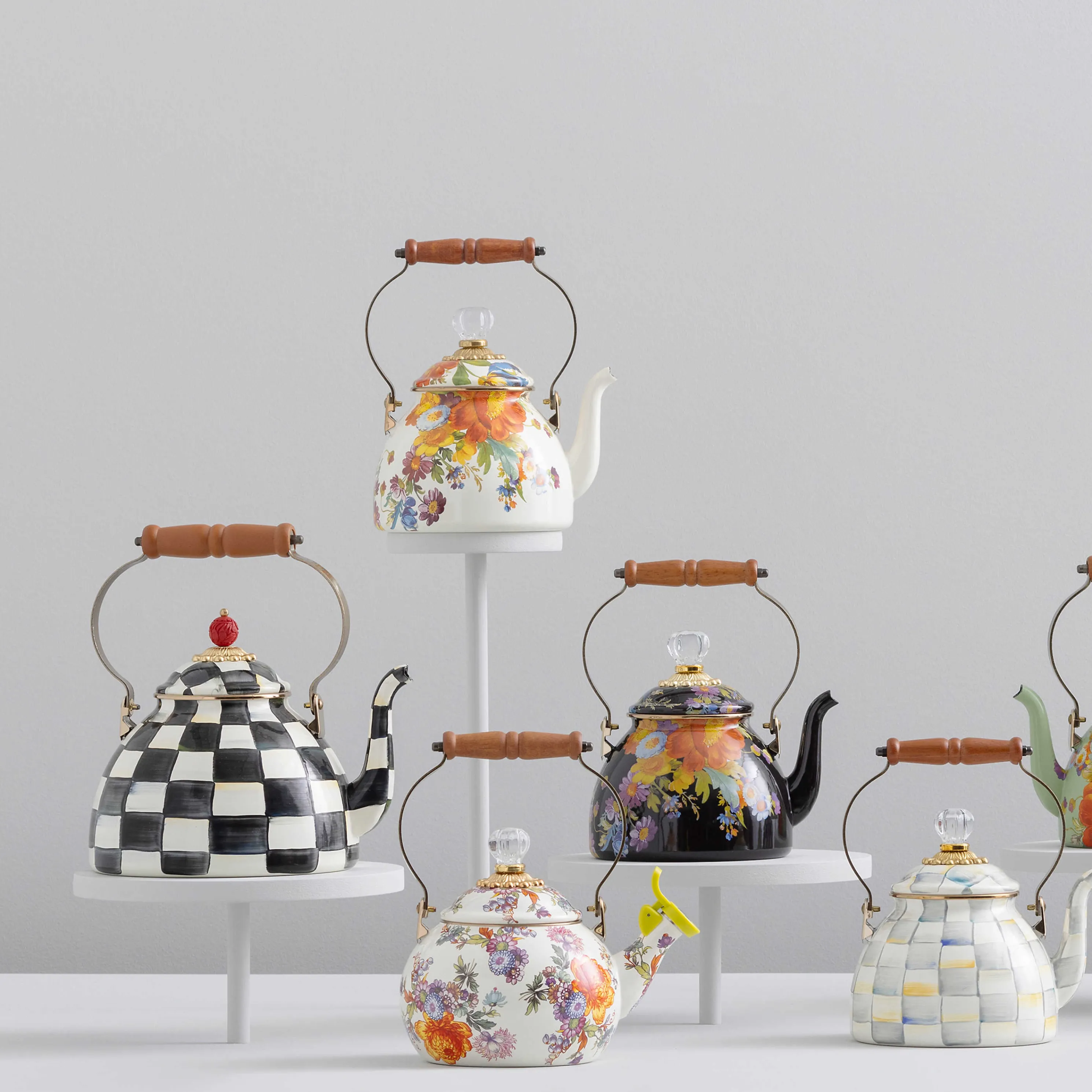 Flower Market 2 Quart Tea Kettle - Black