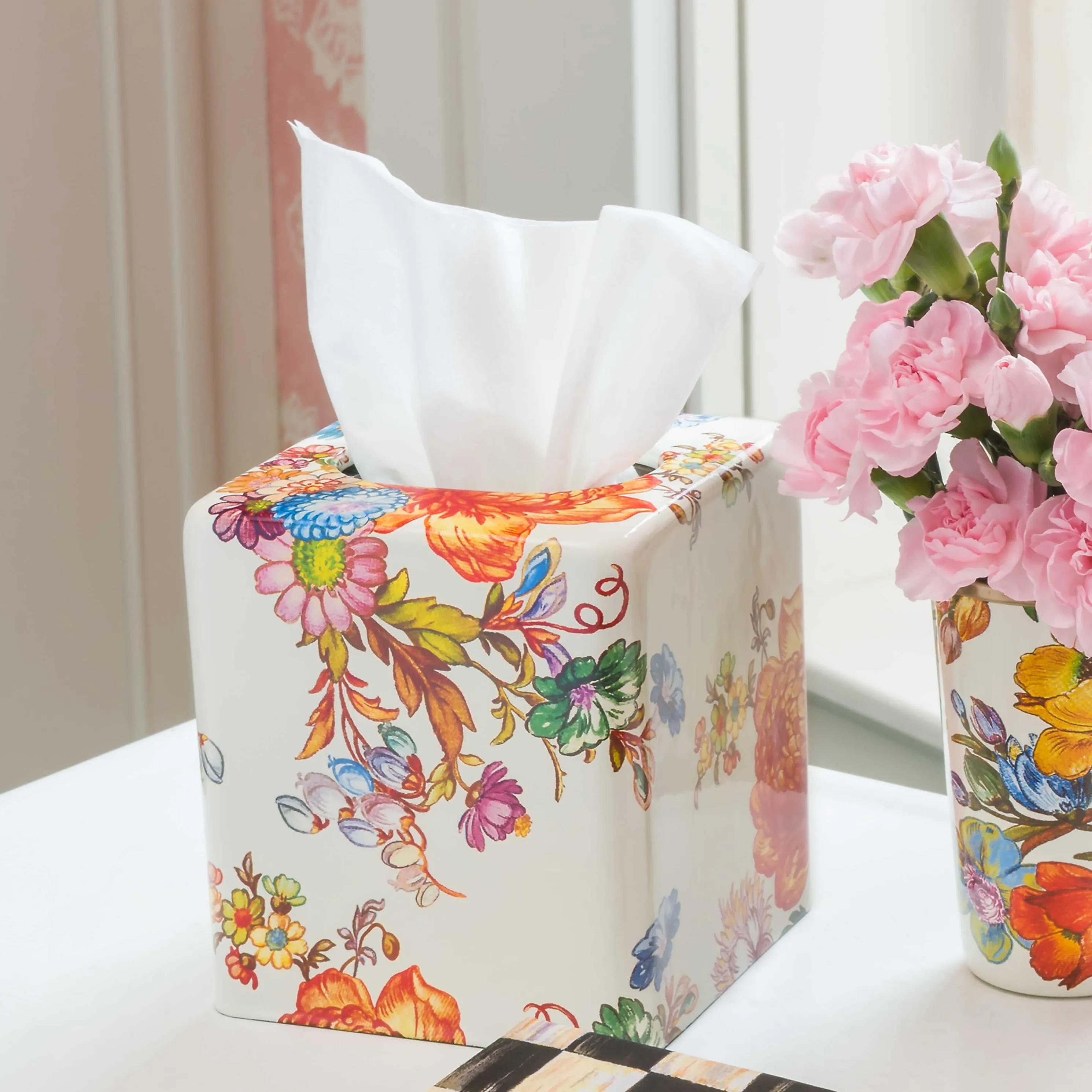 Flower Market Boutique Tissue Box Cover - White