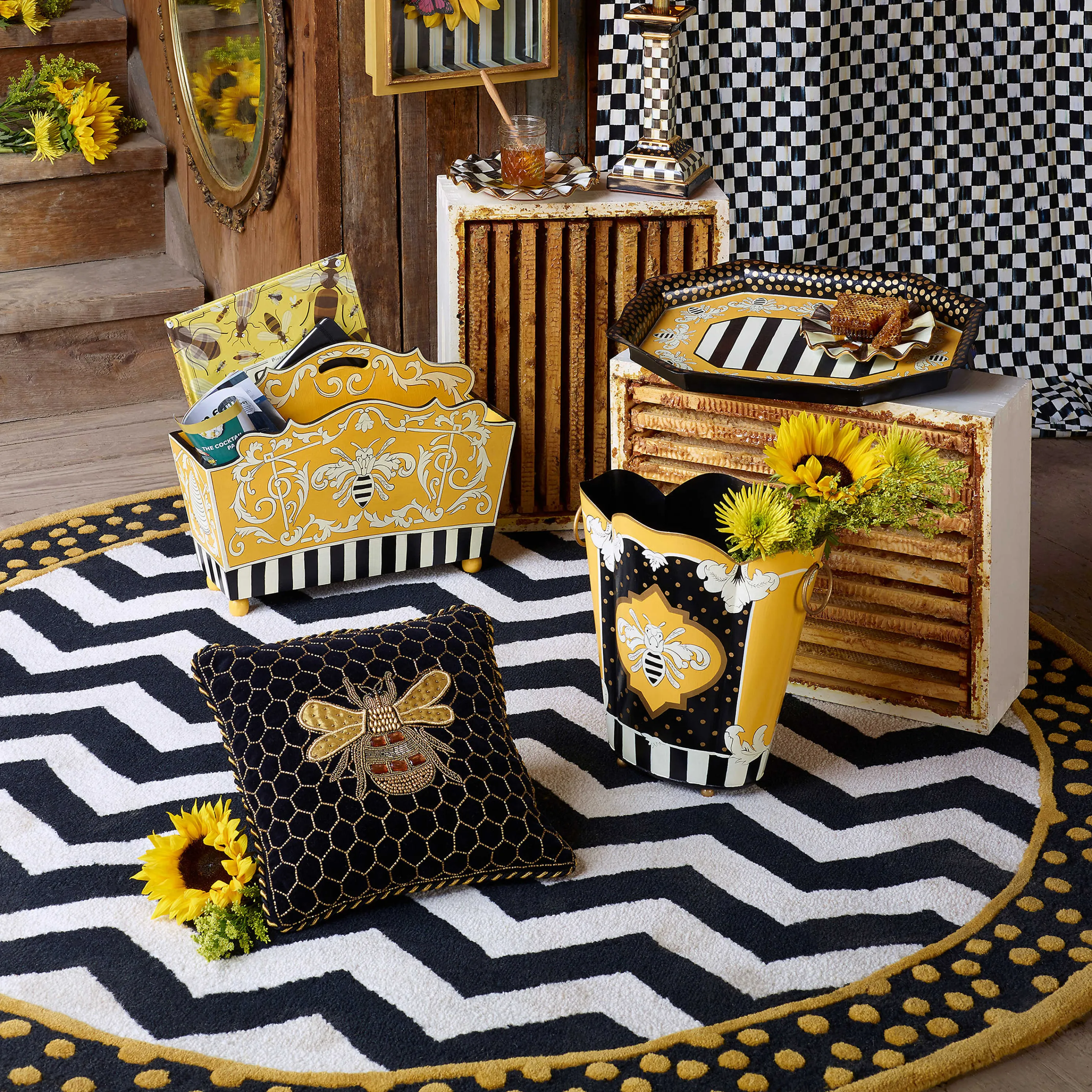 Spelling Bee Magazine Holder