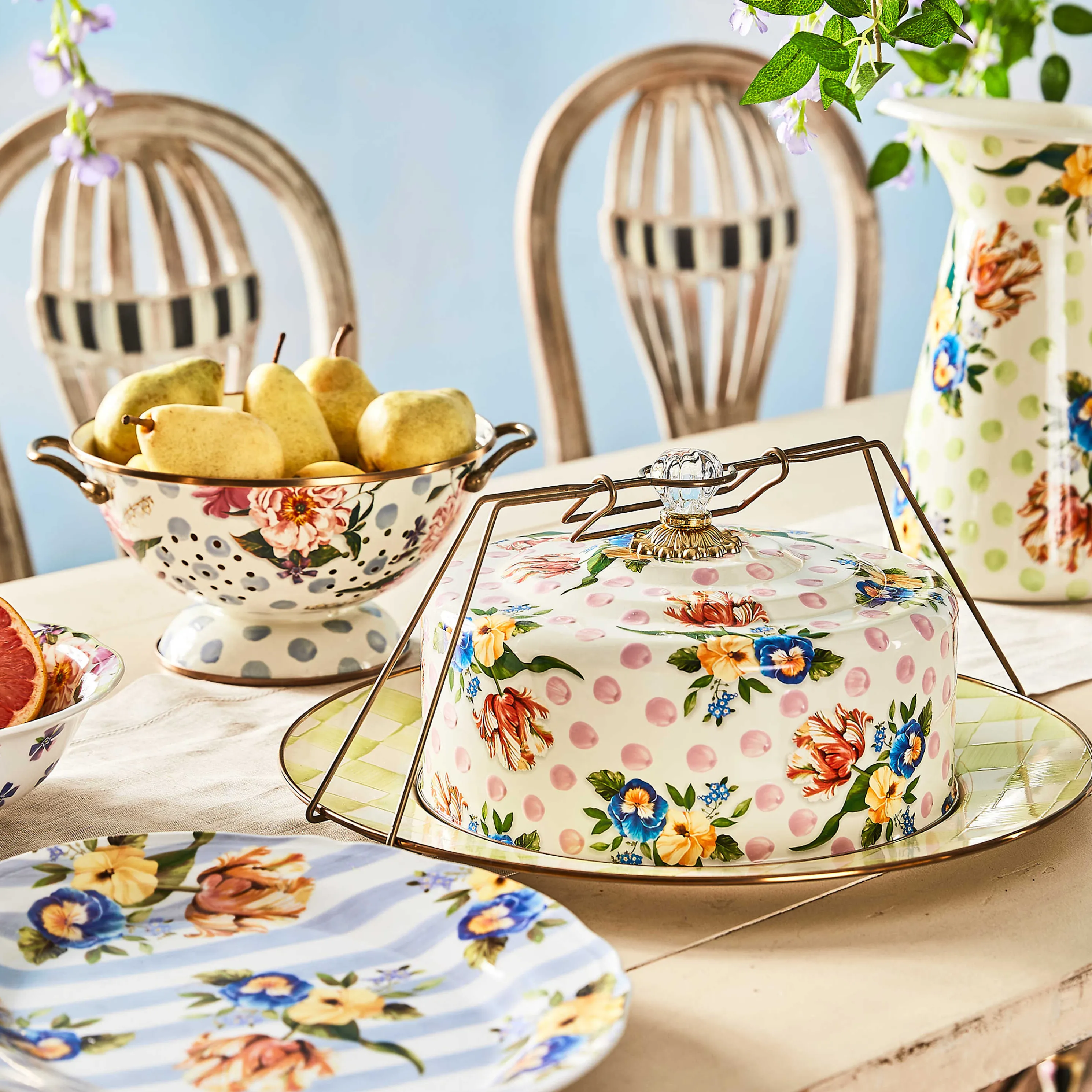 Wildflowers Enamel Cake Carrier - Pink